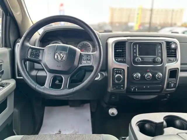 2016 RAM 1500 OUTDOORSMAN – 5.7L HEMI V8 – 4X4- ACCIDENT FREE - Photo 14