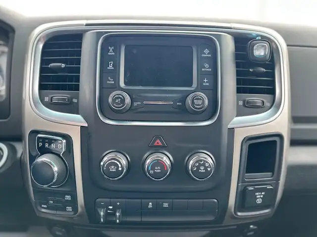 2016 RAM 1500 OUTDOORSMAN – 5.7L HEMI V8 – 4X4- ACCIDENT FREE - Photo 16