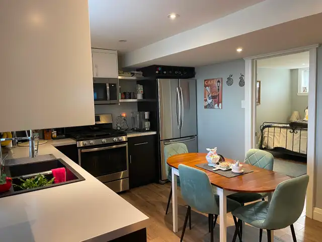 3 Bedroom one bath Apartment/ West End/ Available May 1st - Photo 2