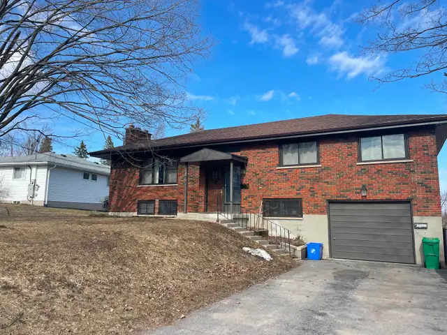 3 Bedroom one bath Apartment/ West End/ Available May 1st - Photo 10