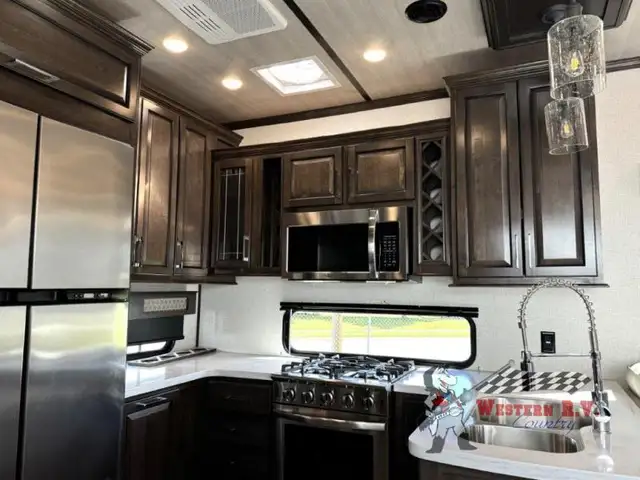 2022 Dutchmen RV Yukon 399ML - Photo 10