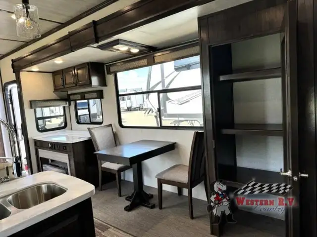 2022 Dutchmen RV Yukon 399ML - Photo 12