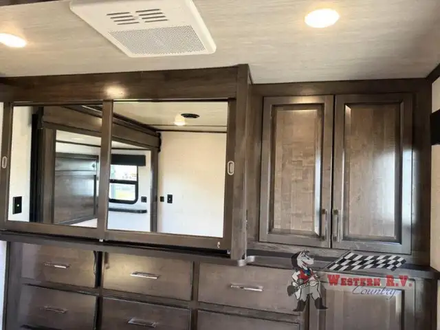 2022 Dutchmen RV Yukon 399ML - Photo 20