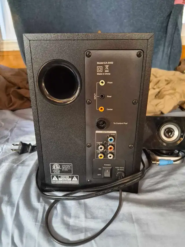 COMPUTER SPEAKERS - Photo 3