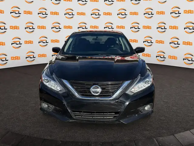 2017 Nissan Altima Low Kms Push Start - Photo 2