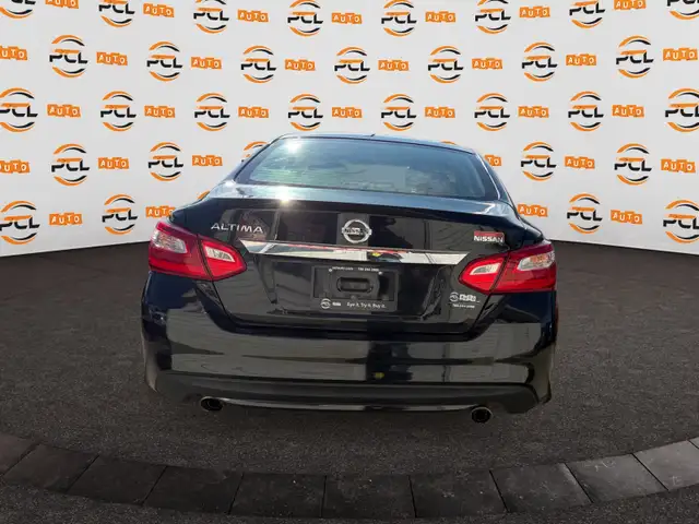 2017 Nissan Altima Low Kms Push Start - Photo 6