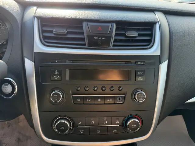 2017 Nissan Altima Low Kms Push Start - Photo 17