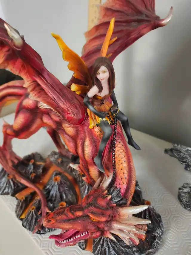 Beautiful Dragon And Companion Book - Photo 2