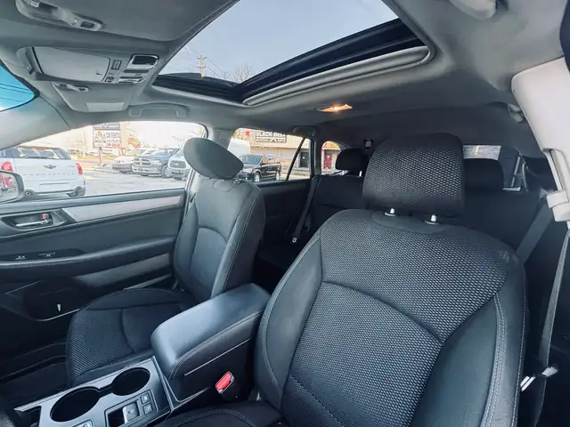 2018 Subaru Outback 2.5i Touring - Photo 8