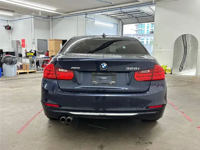 2014 BMW 328i xdrive Low kms BC Vehicle - Photo 5