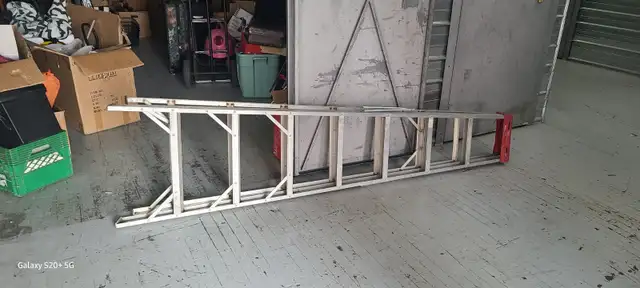 Ladder for sale, 8 foot, folding aluminum ONLY $40 - Photo 4