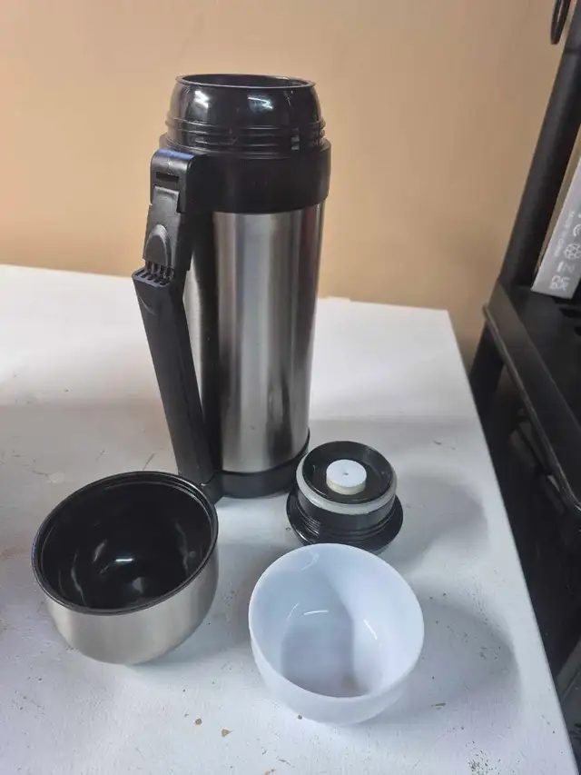 Stainless steel thermos - Photo 3