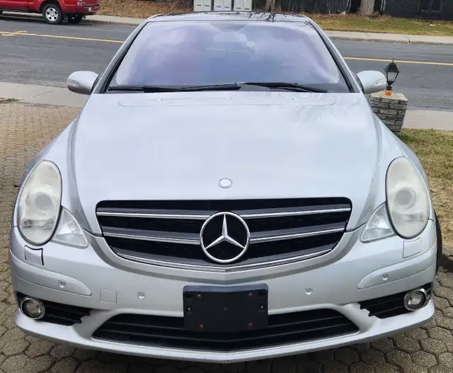 2010 Mercedes-Benz R350 BlueTEC (Diesel) – AS-IS