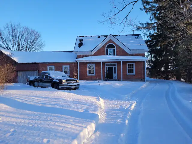 House for rent - Photo 3