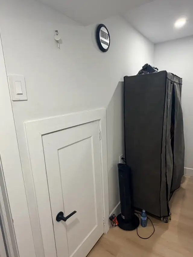 Private Furnished Room for rent - Photo 8