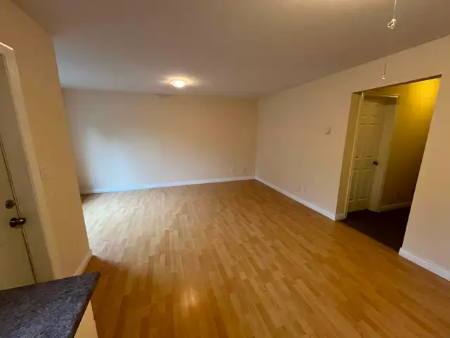 2br - 2 Bed / 1 Bath Basement Suite for Rent –Surrey - Photo 15