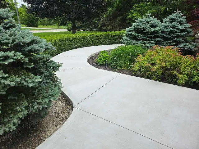 concrete and asphalt experts - Photo 2