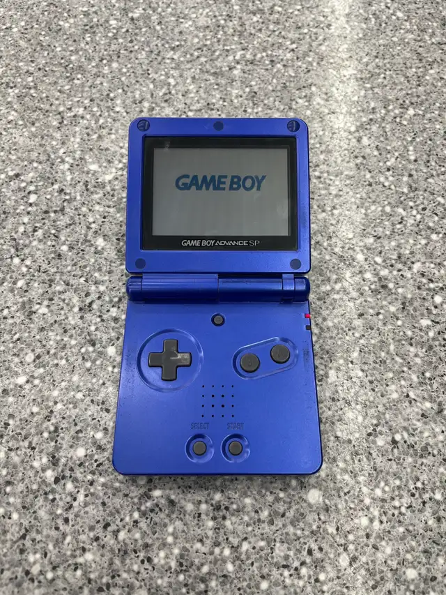 GBA Advance SP AGS-001
