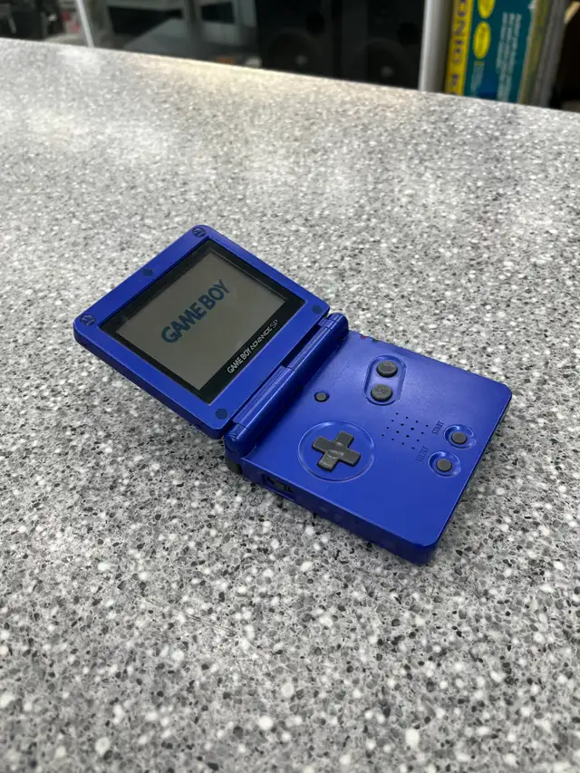 GBA Advance SP AGS-001 - Photo 2