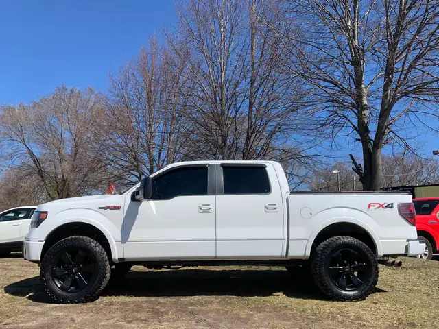 2013 F-150 FX4 CREW 5L LOW KMS LIFT CERTIFIED - Photo 4