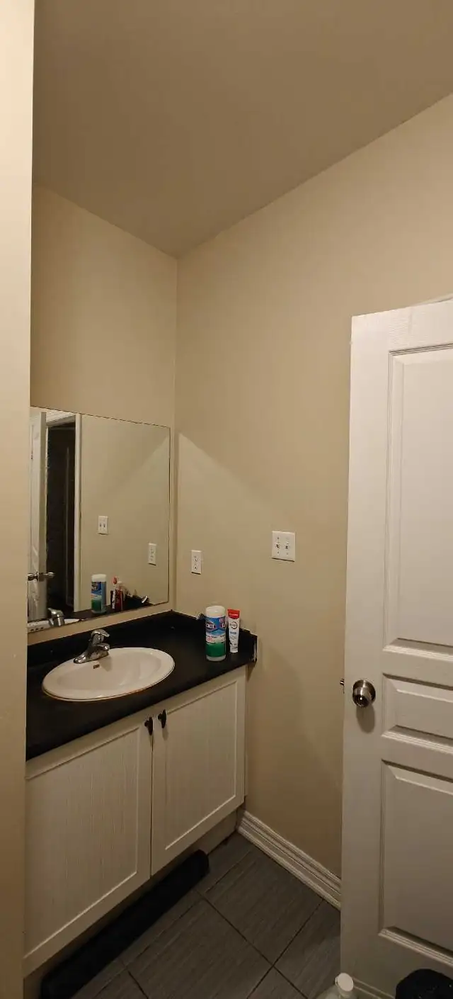 Private Room Semi Private Washroom FREE UTILITIES - Photo 9