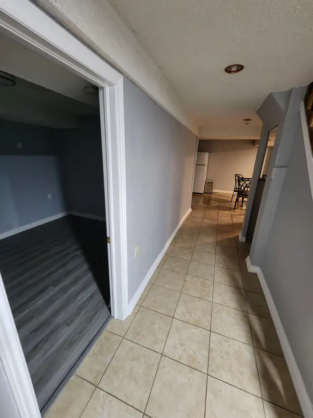 Spacious,  recently renovated living space - Photo 3