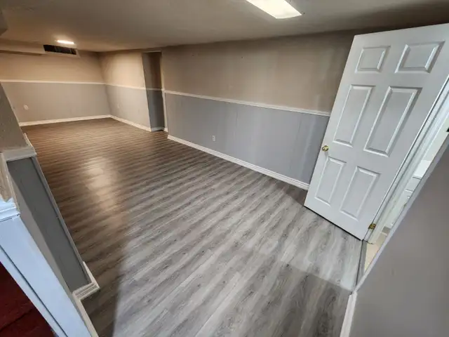 Spacious,  recently renovated living space - Photo 9