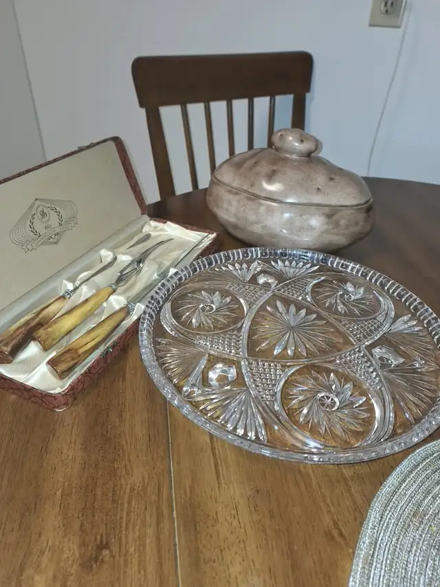 Vintage kitchen items for sale!