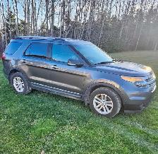 2015 FORD EXPLORER, TRADE FOR MOTORCYCLE OR 6500.  OR BEST OFFER