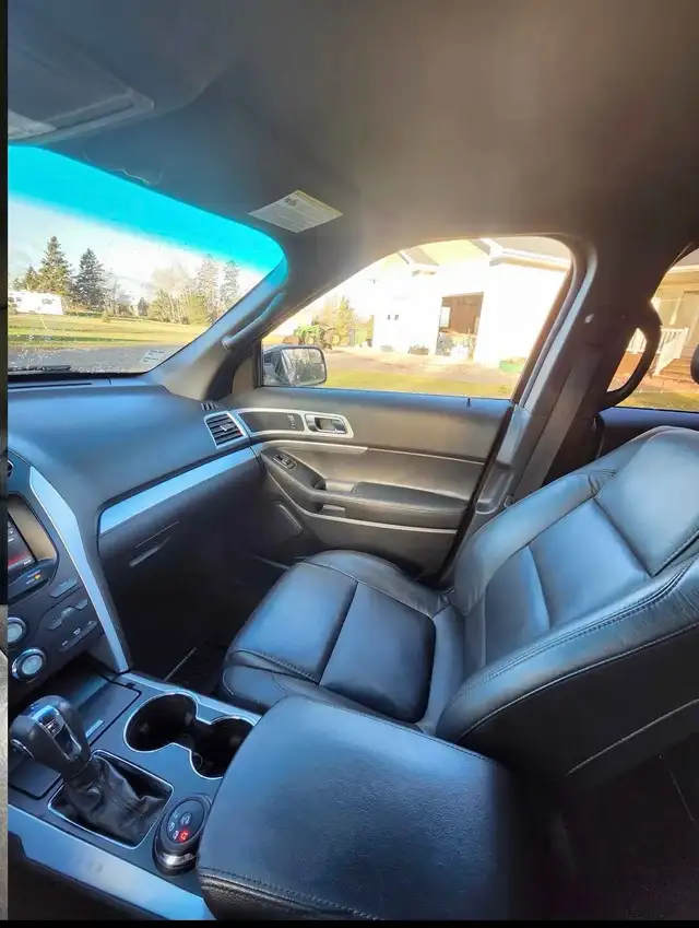 2015 FORD EXPLORER, TRADE FOR MOTORCYCLE OR 6500.  OR BEST OFFER - Photo 2