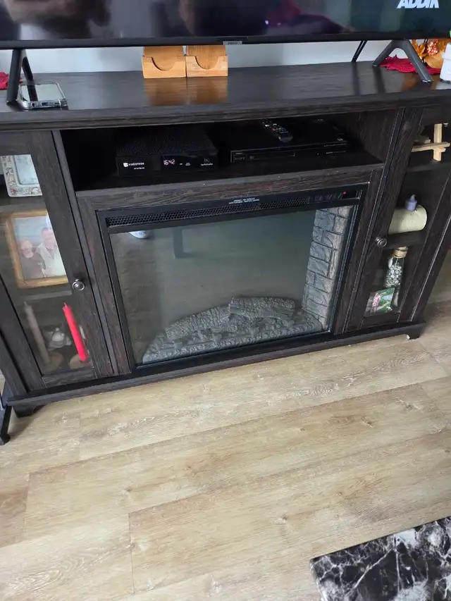 meuble de tv avec foyer