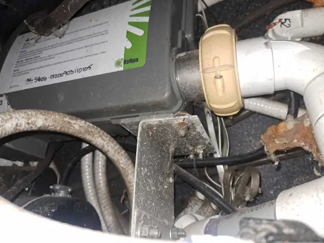 CDS Hot Tub - Photo 4