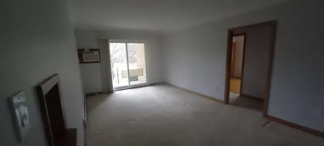 Spacious Classic 2 bedroom Apartment - Haist Street Fonthill - Photo 2