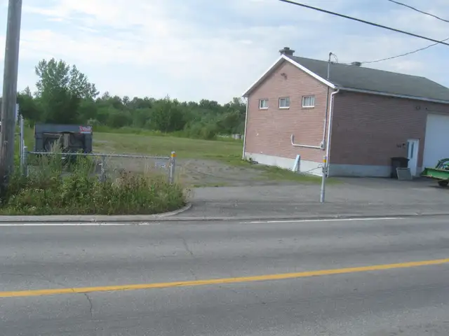 Entreposage et stationnement pour roulotte  à louer - Photo 6