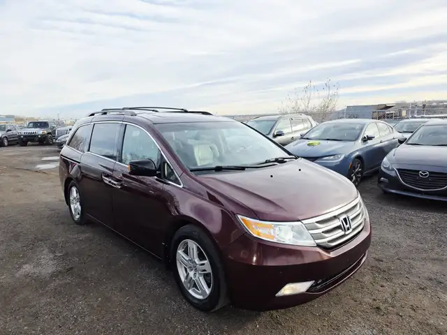 2012 Honda Odyssey Touring Clean Carfax Leather Navi 8 Passenger - Photo 3