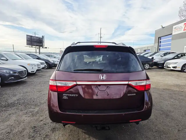 2012 Honda Odyssey Touring Clean Carfax Leather Navi 8 Passenger - Photo 5