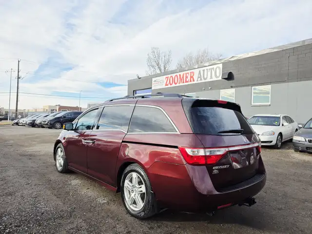 2012 Honda Odyssey Touring Clean Carfax Leather Navi 8 Passenger - Photo 6