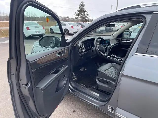 2024 Volkswagen Atlas - Photo 8