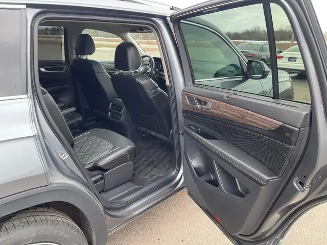 2024 Volkswagen Atlas - Photo 13