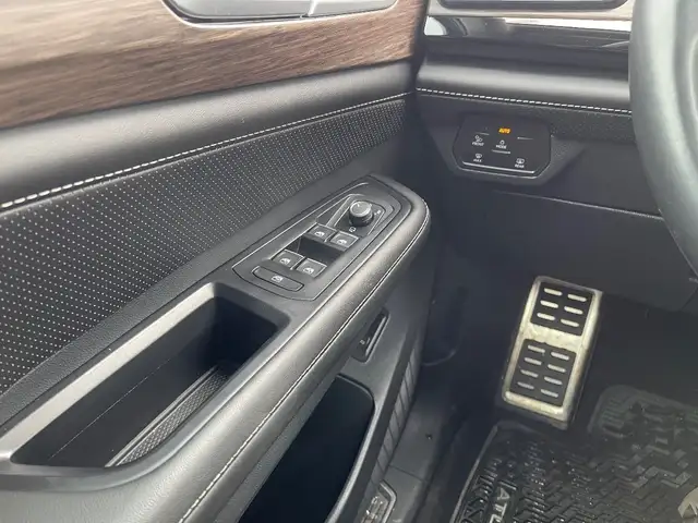 2024 Volkswagen Atlas - Photo 17