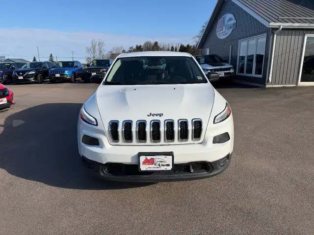 2015 Jeep CHEROKEE - Photo 2