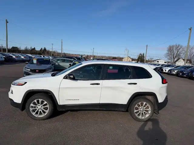 2015 Jeep CHEROKEE - Photo 7