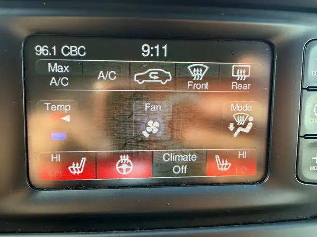 2015 Jeep CHEROKEE - Photo 30