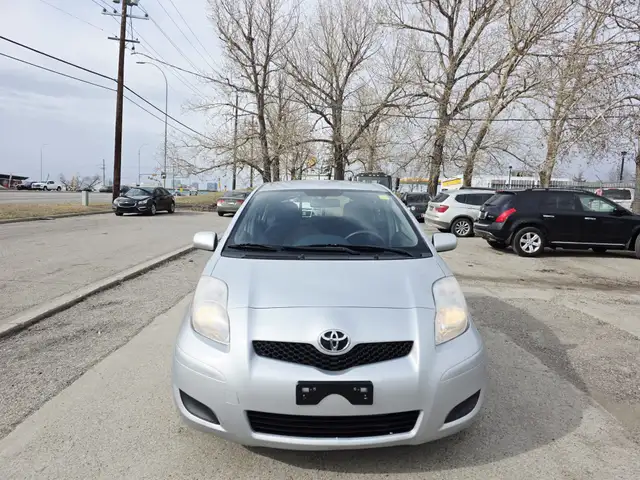 2010 Toyota Yaris Manual Remote Starter AC - Photo 2