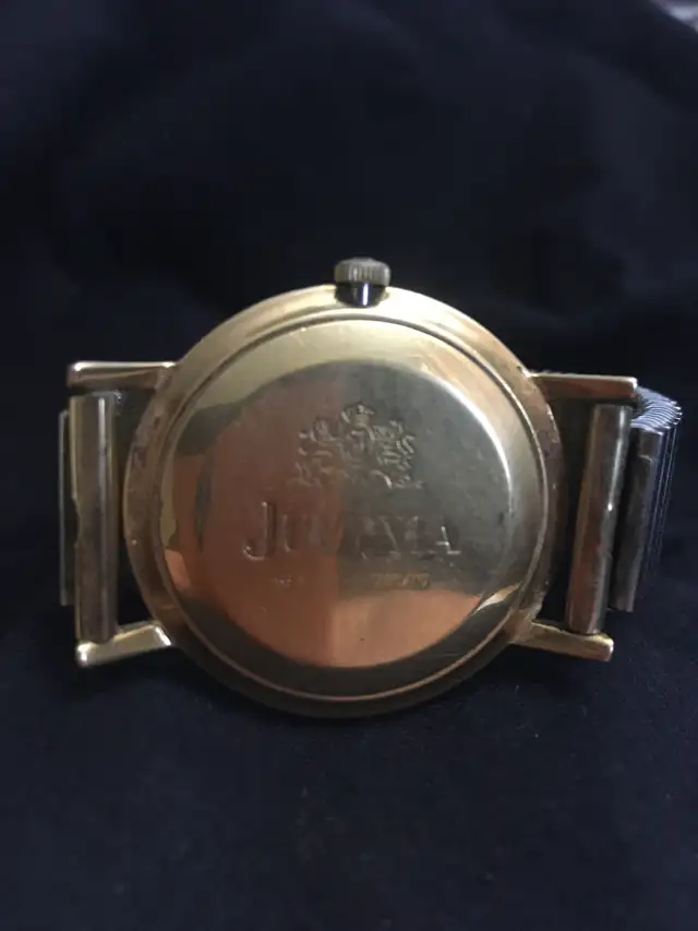 Men's Swiss Made watch - Photo 2