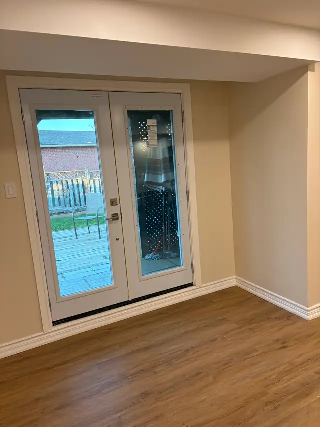 Newly renovated 2 Bedroom basement for rent - Photo 2