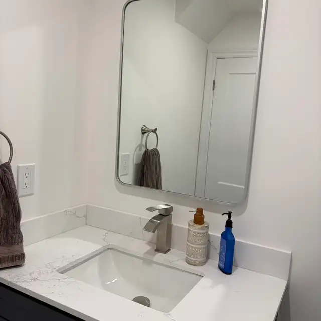 Newly renovated 2 Bedroom basement for rent - Photo 3