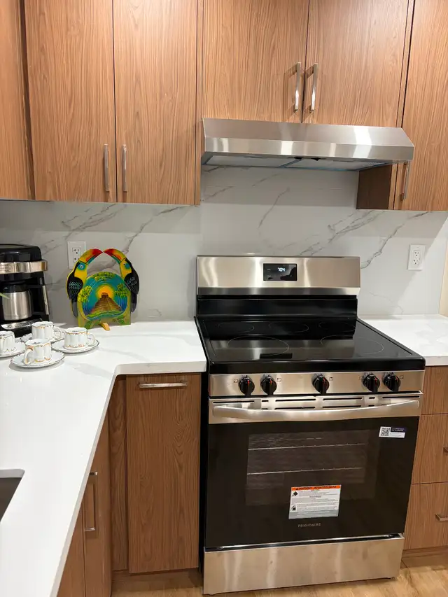 Newly renovated 2 Bedroom basement for rent - Photo 6