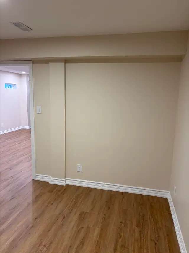 Newly renovated 2 Bedroom basement for rent - Photo 11