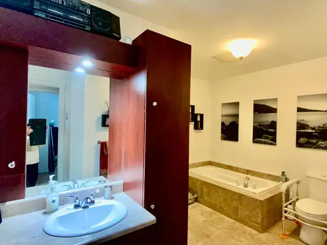 4 1/2 garage chauffé-1 er étage-peint-juin - Photo 6